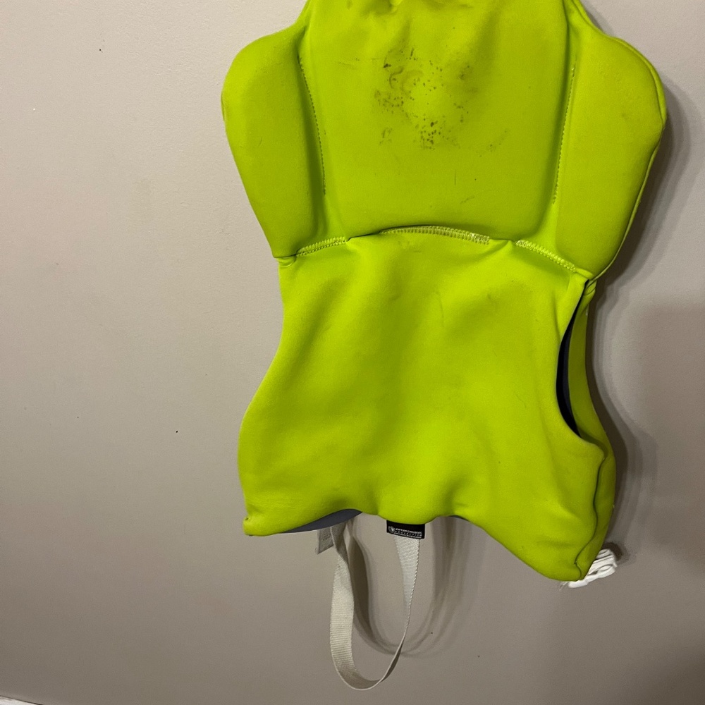 Infant life jacket - Picture 3 of 3